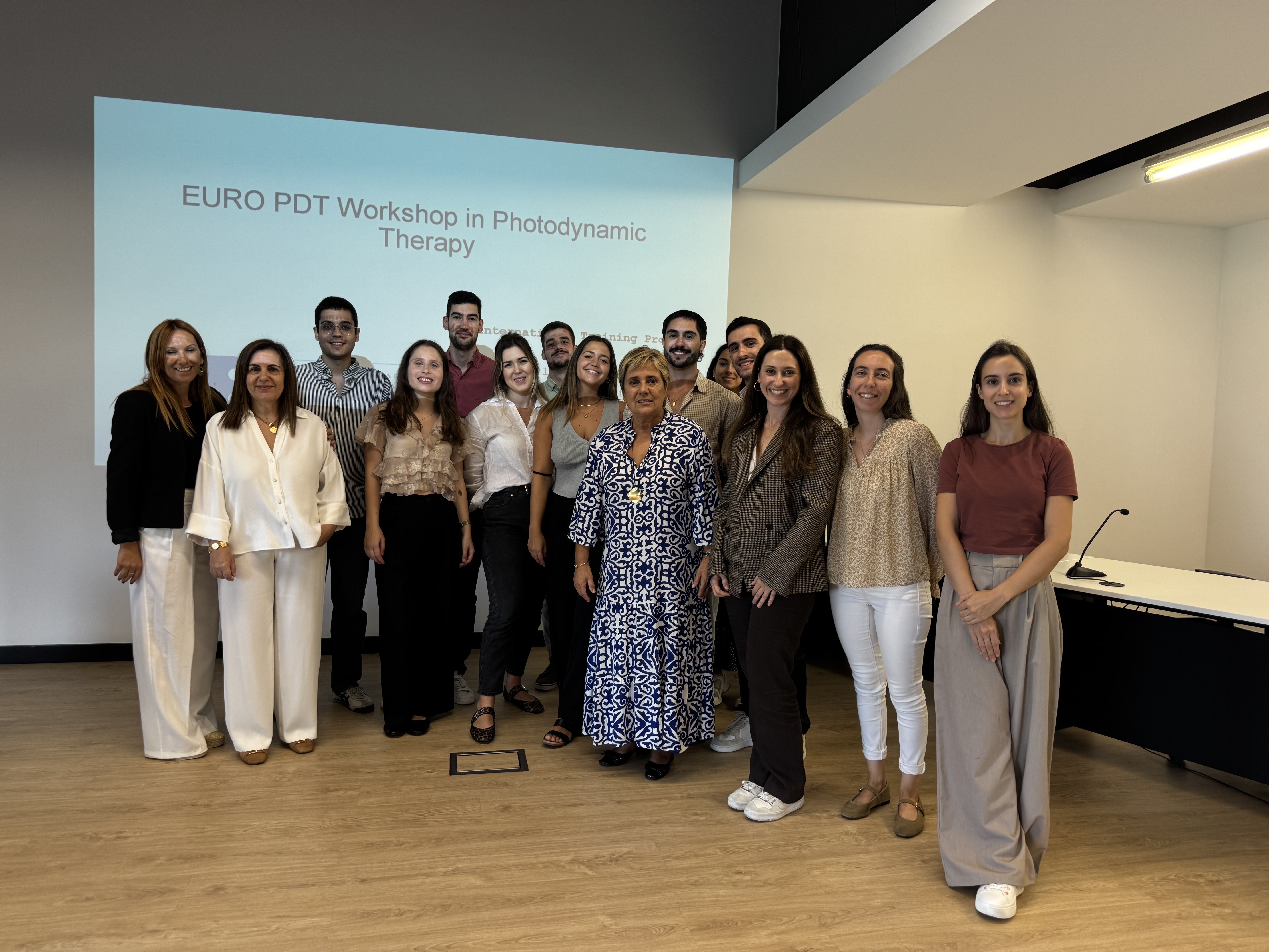 Euro PDT workshop session in Photodynamic Therapy at the Medicine School of Minho University